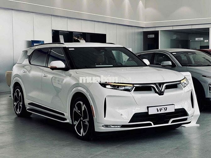VinFast VF 9 7 chỗ Trắng 2026