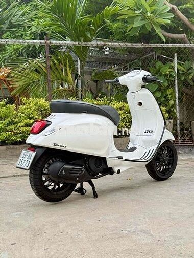 Vespa Sprint 2016 đèn led Trắng bstp 9 chủ