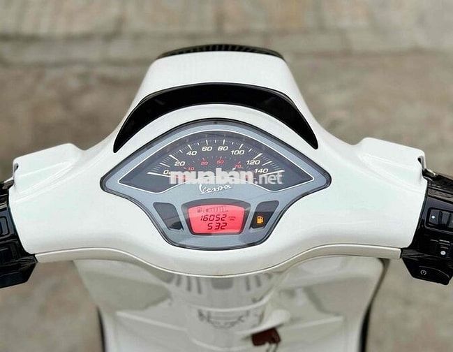 Vespa Sprint 2016 đèn led Trắng bstp 9 chủ