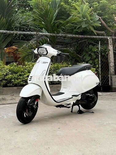 Vespa Sprint 2016 đèn led Trắng bstp 9 chủ