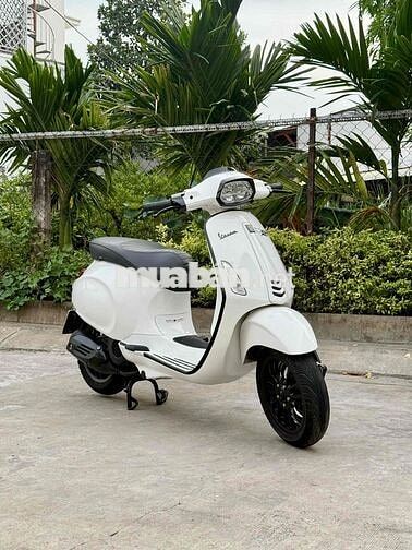 Vespa Sprint 2016 đèn led Trắng bstp 9 chủ