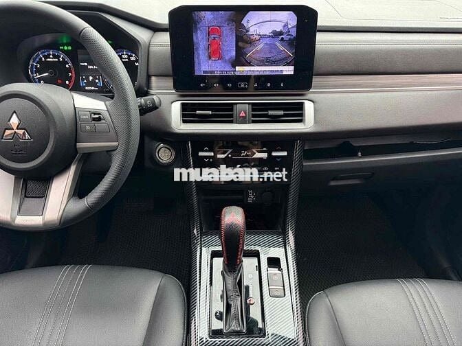 Mitsubishi Xpander Premium 2023 7 chỗ Tự động