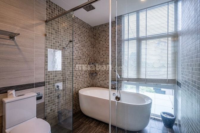 Cho thuê biệt thự Thảo Điền, 10x20m, 3 tầng, 5PN, sân vườn đẹp