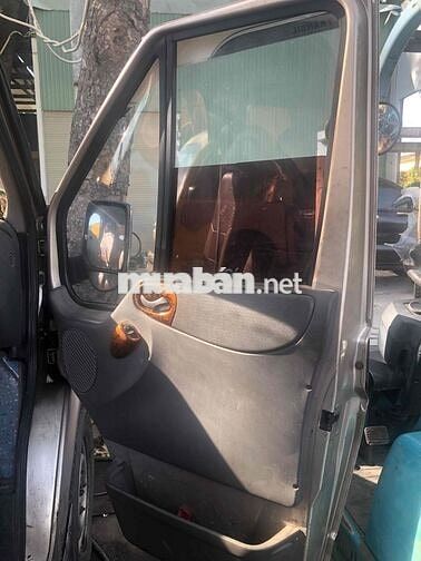 tải van Ford Transit 900kg Bạc 5 chỗ