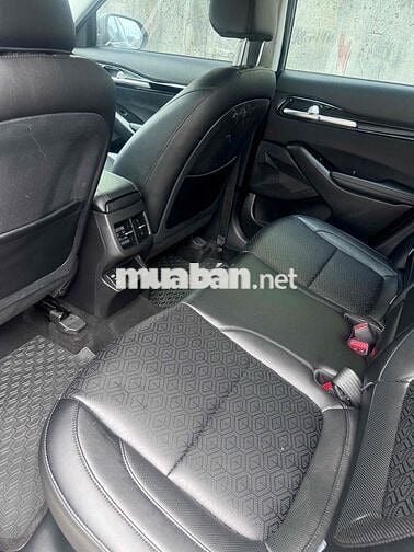 Kia Seltos 1.5 pre 2024 Xanh rêu 9000 km
