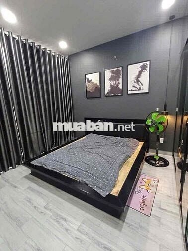 Cho Thuê Nhà Nguyên Căn Gần Cầu Sắt DT 4x15 1Trệt 2Lầu 3Pn 4Wc Hẻm Tải