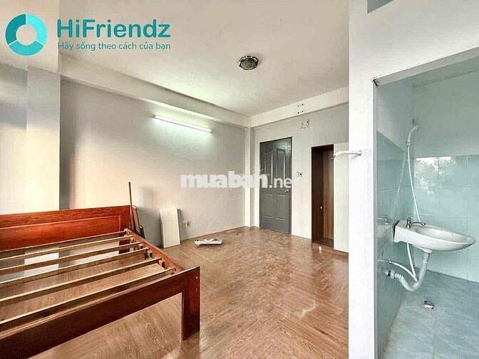PHÒNG BAN CÔNG CỬA SỔ TRỜI FULL NỘI THẤT NGAY TỈNH LỘ 10
