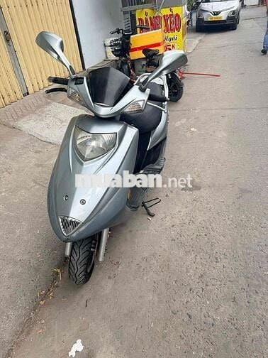 Suzuki 2023 màu Bạc đã sử dụng