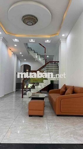 BÁN NHÀ HIỆP THÀNH 11 NHÀ CHỦ Ở XÂY DỰNG CHẮC CHẮN CỬA TOÀN GỖ ĐỎ - NH