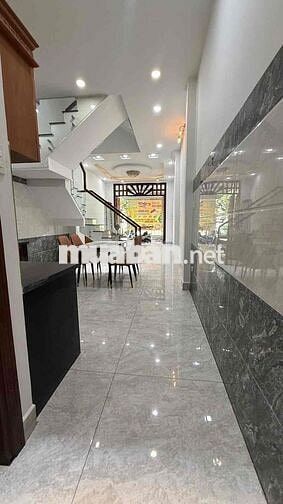 BÁN NHÀ HIỆP THÀNH 11 NHÀ CHỦ Ở XÂY DỰNG CHẮC CHẮN CỬA TOÀN GỖ ĐỎ - NH