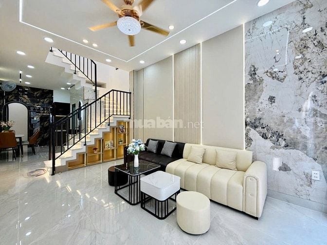 CẠNH EMART 2 – HÀNG HIẾM PHÂN KHÚC DƯỚI 5 TỶ – NHÀ MỚI FULL NỘI THẤT –