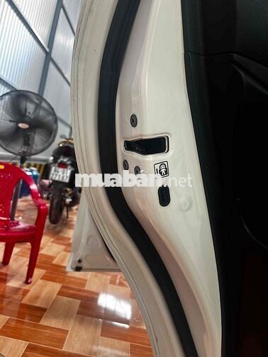Toyota Vios MT 2022 Trắng 80744 km
