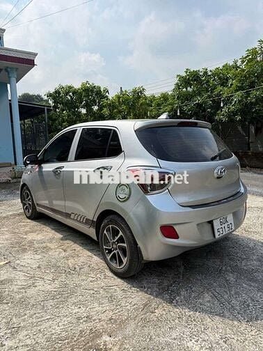 Hyundai Grand i10 2016 Số sàn Bạc