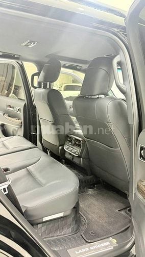 Bán Land Cruiser LC300 sản xuất 2025 siêu lướt 6000 Km.