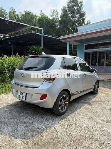 Hyundai Grand i10 2016 Số sàn Bạc