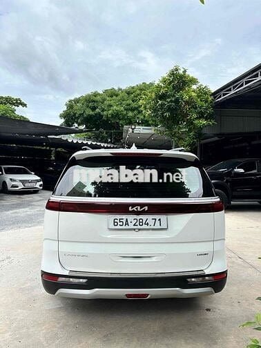 Kia Carnival Luxury 2.2D 2022 Trắng