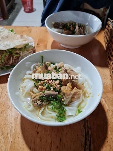 Quán ăn cần tuyển nhân viên rửa chén ca tối!