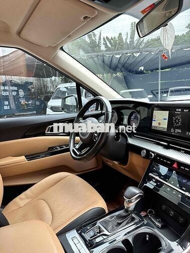 Kia Carnival Luxury 2.2D 2022 Trắng