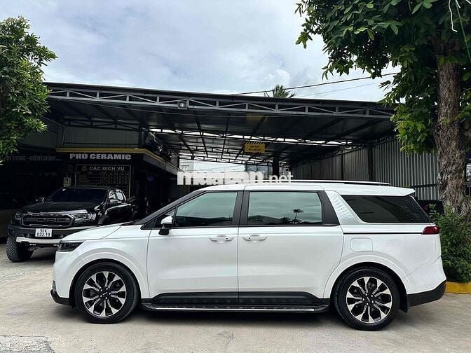 Kia Carnival Luxury 2.2D 2022 Trắng