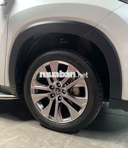 Toyota Innova Cross Hybrid 2025 Trắng