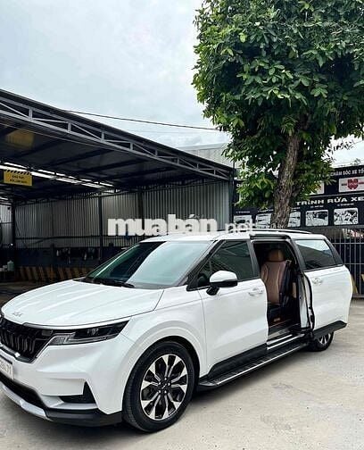Kia Carnival Luxury 2.2D 2022 Trắng