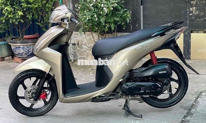Honda Vision 2018 Vàng Cát(bs83)