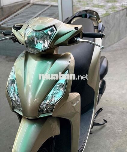 Honda Vision 2018 Vàng Cát(bs83)