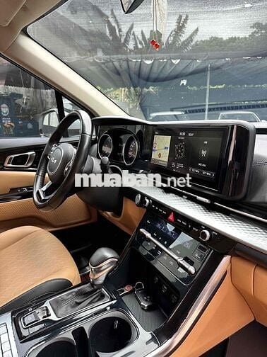 Kia Carnival Luxury 2.2D 2022 Trắng