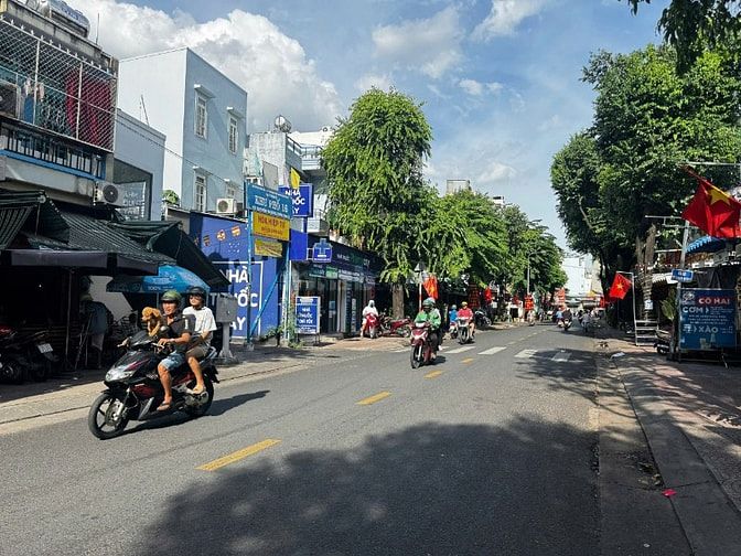 CHÍNH CHỦ BÁN NHÀ 70 VĨNH KHÁNH, DT:3,2 X 21M, CÓ HĐT THUÊ, GIÁ 11TỶ