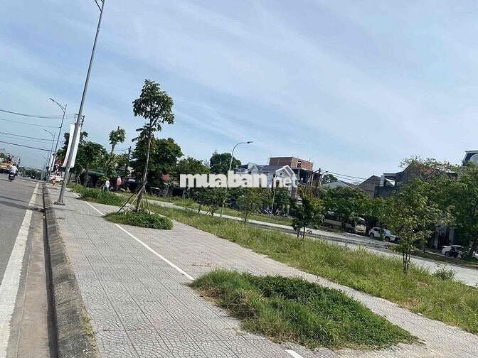 Bán đất đẹp Hai mặt tiền kiệt Oto Đồng Khởi Tp Huế ( 10x10m)- cách mặt