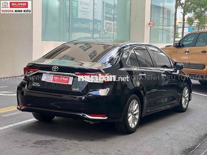 Toyota Altis 1.8G 2023 Đen 30.000 km