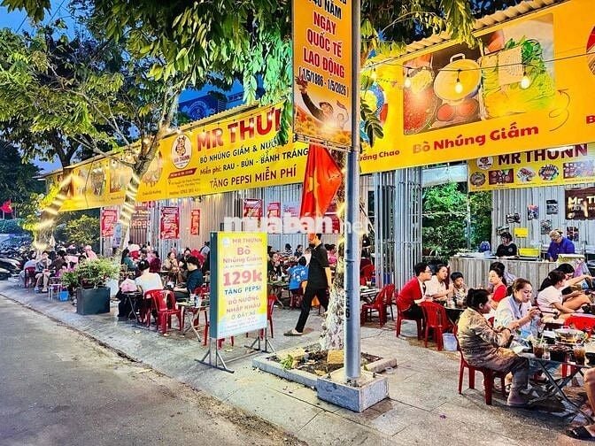 Tuyển Dụng Tạp Vụ Quán Ăn