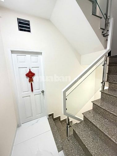 MTKD Tân Sơn Nhì, Dt 3.2x9 - Đúc 1 trệt, 3 lầu, st. Giá tốt nhỉnh 8 TỶ