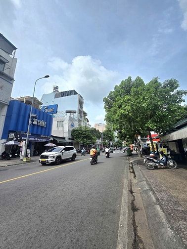 MTKD Tân Sơn Nhì, Dt 3.2x9 - Đúc 1 trệt, 3 lầu, st. Giá tốt nhỉnh 8 TỶ