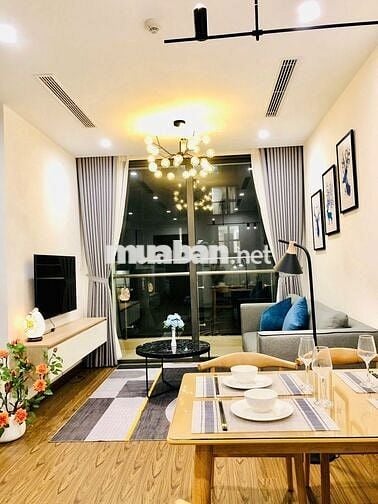 Chính chủ cho thuê căn 2N2VS full đồ Vinhomes Westpoint vào luôn