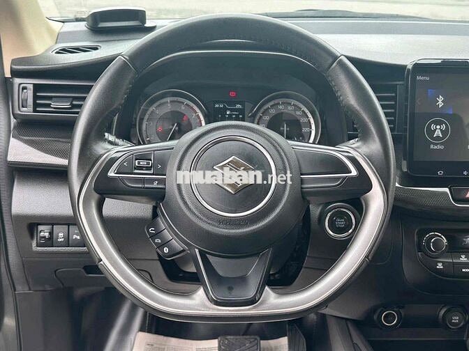 Suzuki XL7 2022 Đen 9 vạn km