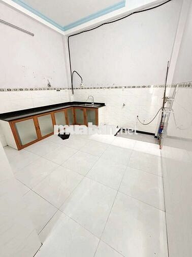 Nhà nguyên căn Gò Dầu. (4pn,3wc). hẻm xe hơi.Dtsd 156m2