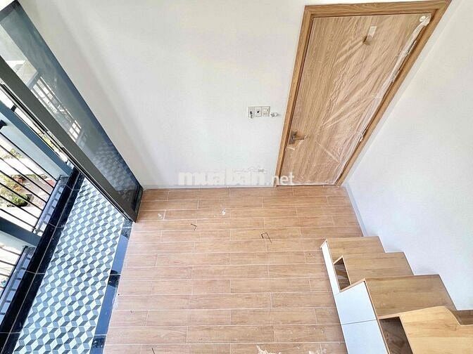 PHÒNG TRỌ BANCONG MỚI 100%_NGAY CHỢ THẠCH ĐÀ_SẴN MÁY LẠNH, THANG MÁY