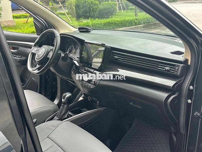 Suzuki XL7 2022 Đen 9 vạn km