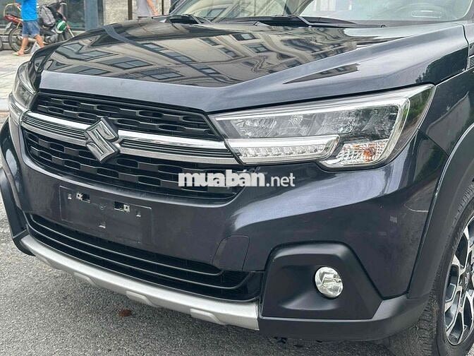 Suzuki XL7 2022 Đen 9 vạn km