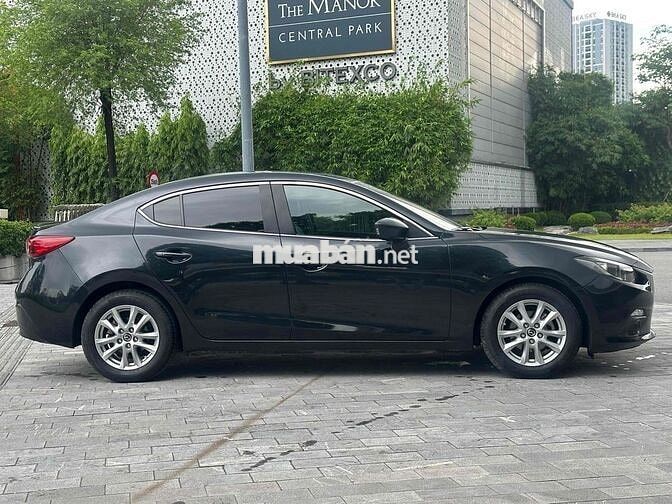 Mazda Mazda 3 2017 Đen 9 vạn km