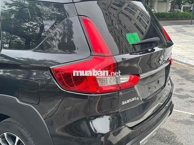 Suzuki XL7 2022 Đen 9 vạn km