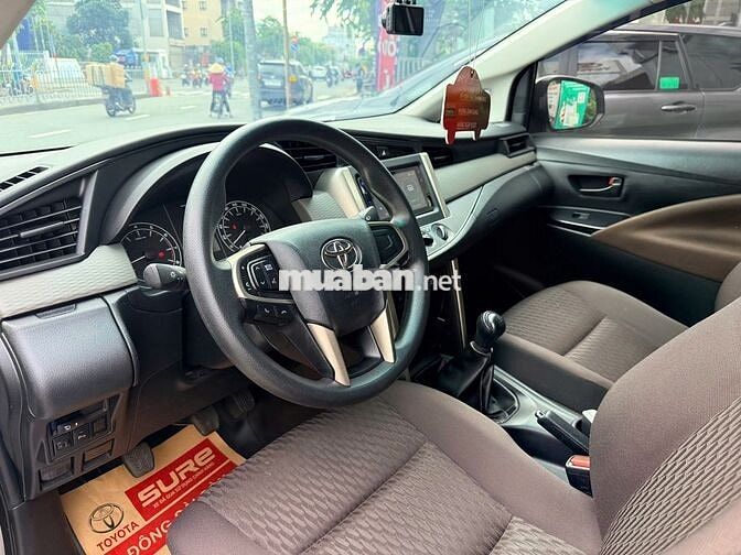 Innova 2.0E 2023 - Bản số sàn - Giá TL