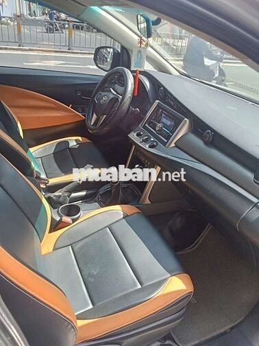 Toyota Innova 2016 Bạc 8 chỗ Xăng