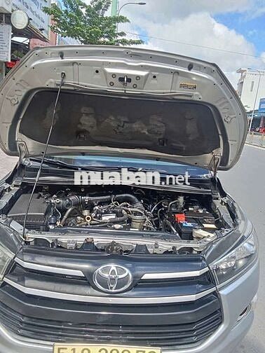 Toyota Innova 2016 Bạc 8 chỗ Xăng