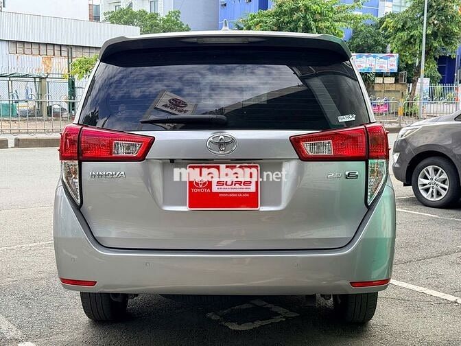 Innova 2.0E 2023 - Bản số sàn - Giá TL