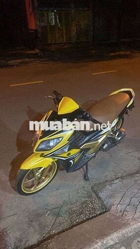 Yamaha Nouvo LX 135cc 2011 Đen vàng Tự động