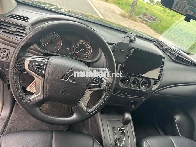 Mitsubishi Triton 2022 Đen