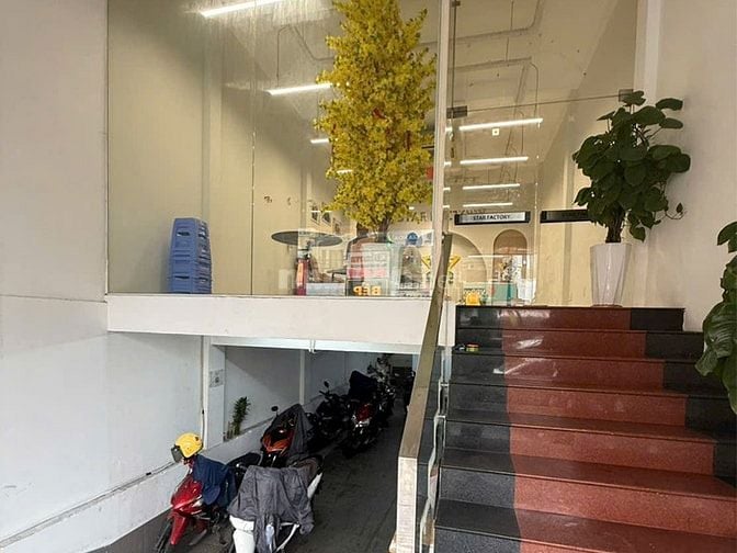Cho thuê tòa nhà mặt tiền Bạch Đằng, Bình Thạnh, 1 hầm 5 tầng, 120tr/t