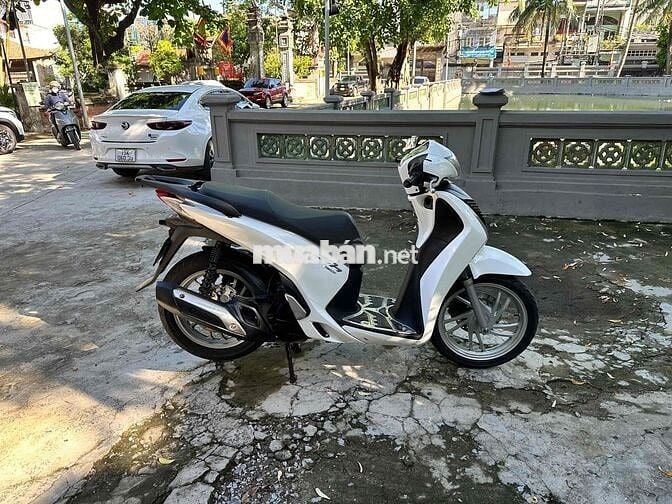 SH 2016 khoá khiển máy zin chính chủ . lốp zin